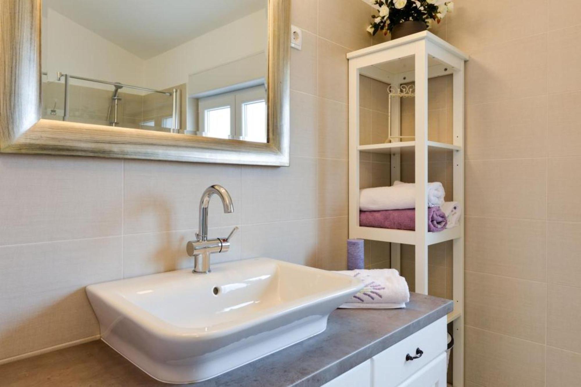 Spacious Chic Residence Zadar Phòng bức ảnh